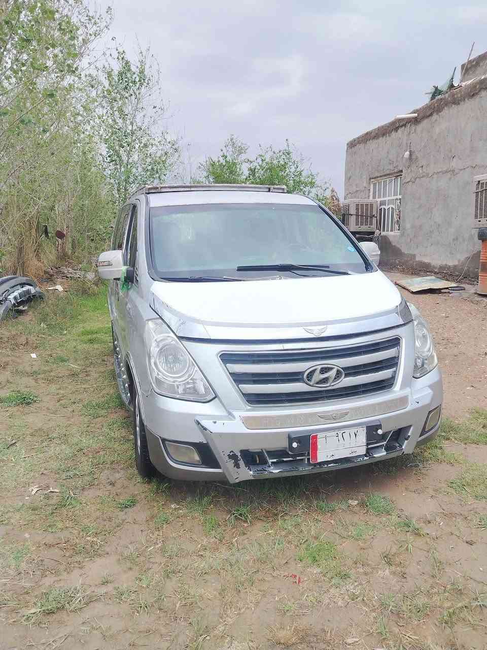 سلام عليكم ستارك مديل 2009 مسكر وتماتيك   بقط بس ثر جراد بل جنطه ولباقي كفاله عالمه بيه مكينه سبعه جديده ولسياره جهازه من كلشي كلش جديده***********
