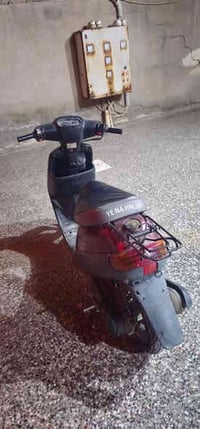 دراجه بطه موديل 2000 للبيع دراجه ممفتوحه تفحص و تشوف مرتبه بس كفره مكس...