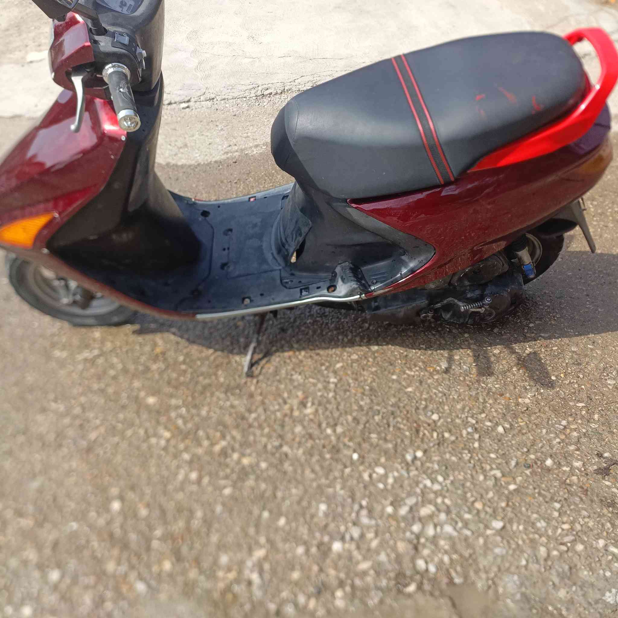 دراجه للبيع فورتي ياباني محرك كهربئيات شلعه شرط نقص بطاريه فقط بعقوبه التحرير سعر ٣٢٥ بيه مجال تصال ***********
