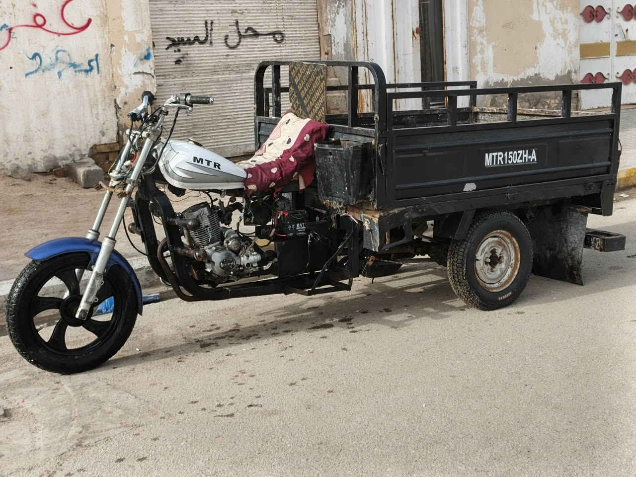 سلام عليكم شباب ستوته للبيع امتيار ادوات مكفوله من بوكه ظفيره جديده باتري جديد نكره سلف تخم تايرات جديد شاصي بي  صفحه وحده ركبه وملحوم بالسعر (450) العنوان الرميثة رقم الهاتف
***********
