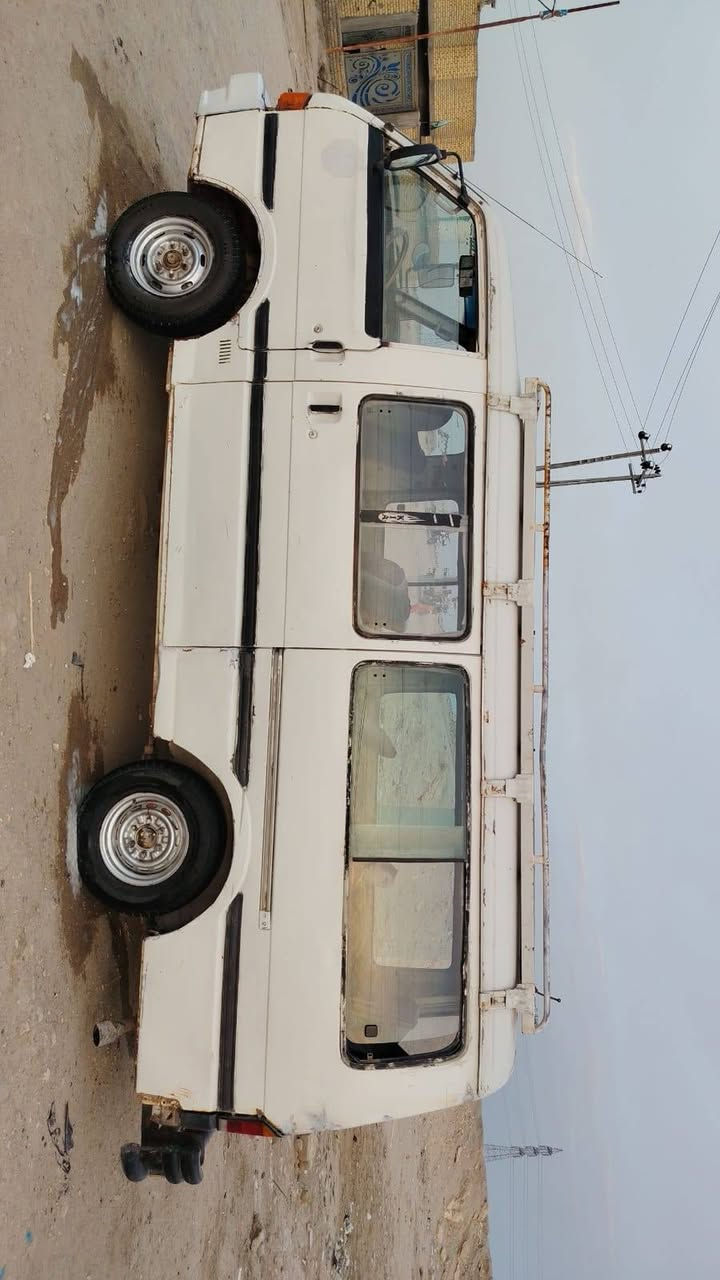 مازده البيع موديل 93سياره جاهزه مكينه كير حداديه تخم تاير كهربايات الكل جاهز  مكان ناصريه مركز السعر 28وبيها مجال قليل لاستفساره ***********
