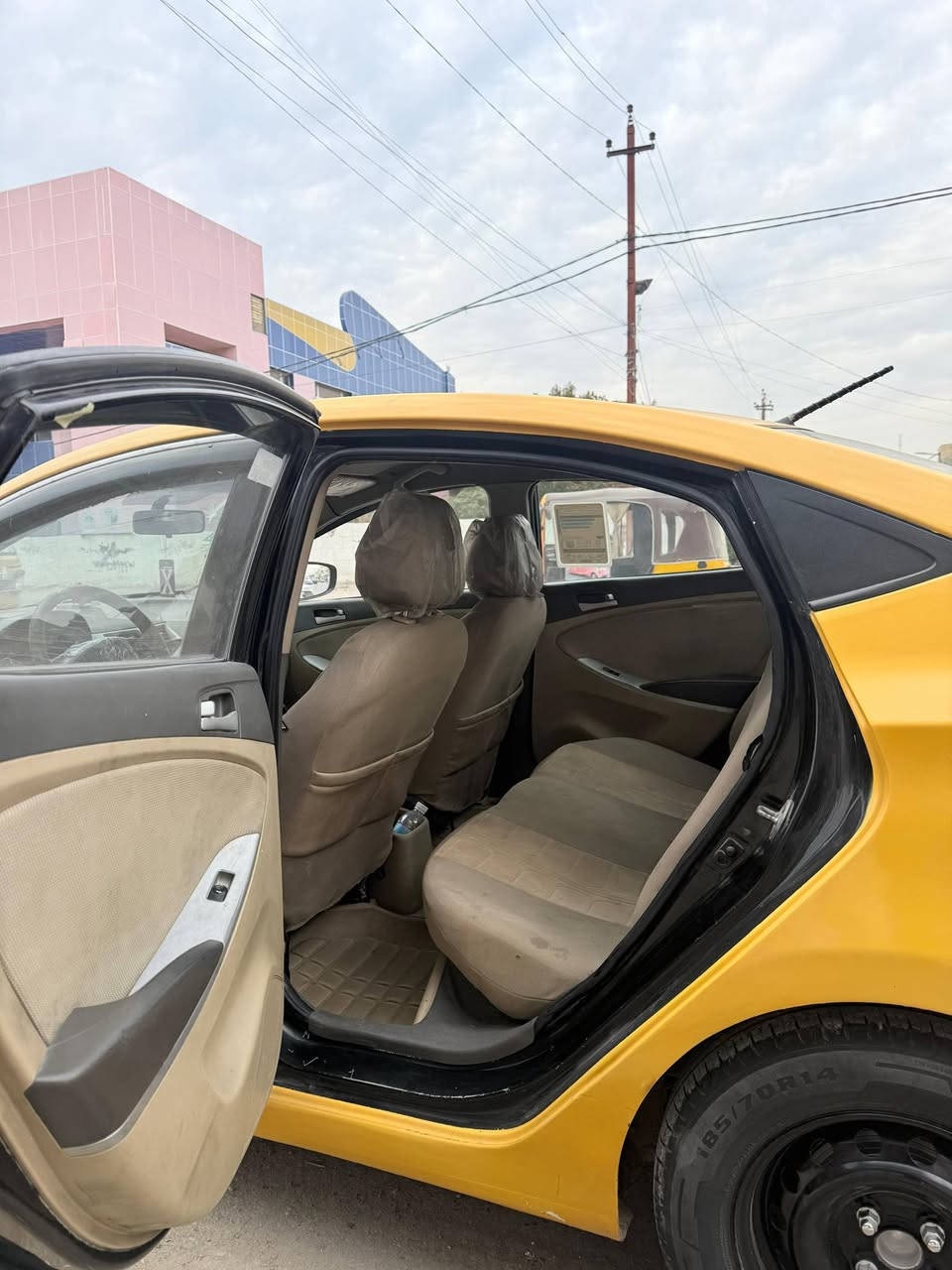 سلام عليكم اكسنت موديل 15 وارد كندي رقم بغداد نكليزي بسمي كير مكينه تبريد كفاله بدون ضربه بدون معجون بدون دواخل مدينه 1600 تخم تاير باتري جدد سعر 85 وبيهة مجال بسيط رقم موبايل ***********
