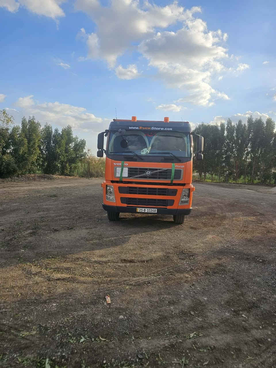 السلام عليكم فالفو شيطان البيع 2004 كير 3في3 مكفوله كفاله عامه سنويه بسمي مكان واسط سعر 450 بيه مجال ***********//***********
