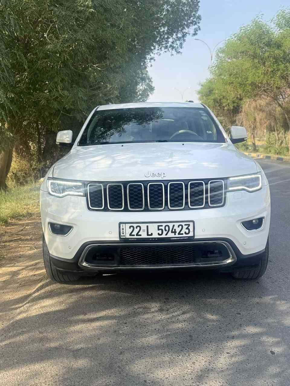 السلام عليكم
جيب كراند شيروكي ليمتد 2018 خليجي رقم اربيل

بيها صبغ بابين ماشيه 85 الف ميل السيارة موجودة بالحلة

السعر 355$ وبيها مجال بسيط 

للتواصل واتساب  ***********
