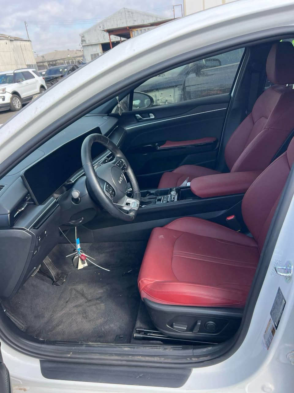 كي فايف موديل 2025
جتي لاين فول كشنات احمر
حادث خشم جاملغ وربع بنيد بدون تبديل ولا ارباك
سيارة حرة بسمي منفيس بدون رقم وين ما يعجبك رقم 
العنوان ناصرية الإسكان الصناعي 
رقم الهاتف‏***********‏
صور الحادث خاص 
السعر 200 وبية مجال قليل بغداد, العراق
