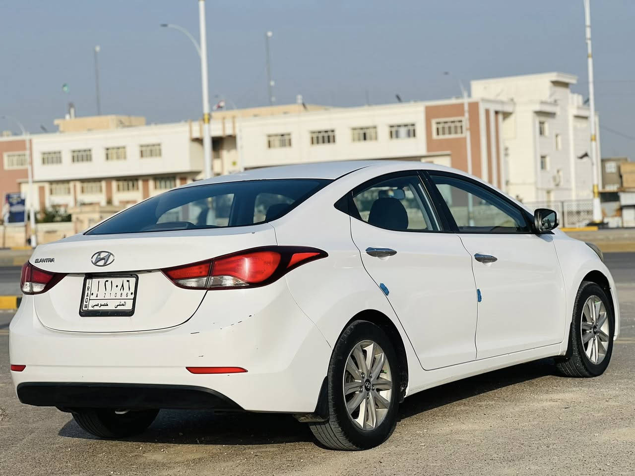 النترا 15خليجي 
محرك1800
بيها بارد جاملغ الامامي 
نص فول 
حداديه كرتون جاهزه السياره 
رقم مثنى مداور مباشر 
السعر 130$وبيها مجال 
الاستفسار اكثر ***********
مكان السماوه السوير
