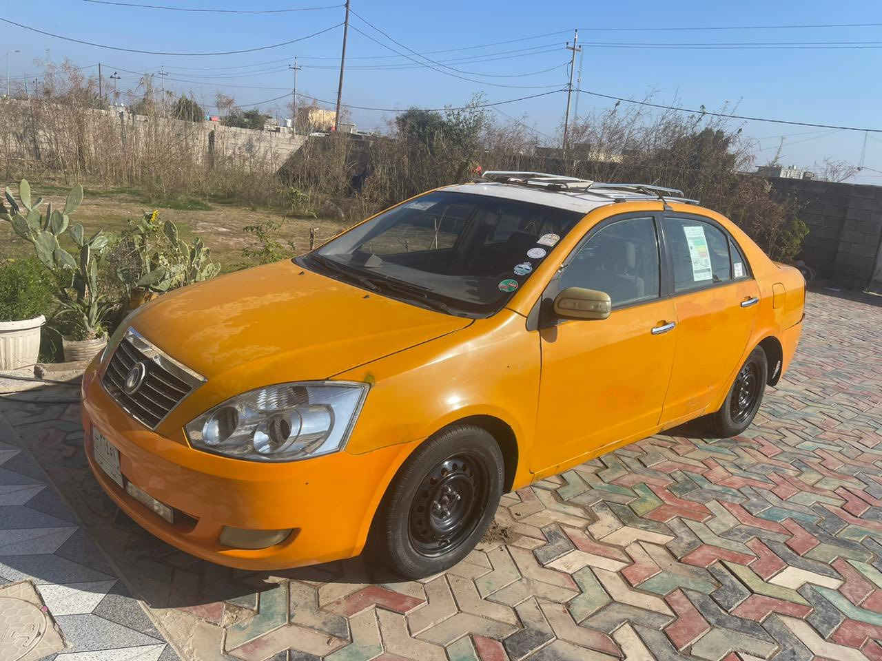 جيلي 2012صاحبه متوفي أهله موجودين سعره 20وبيه مجال مصفره غرامات كيرومكينه جديد ***********
