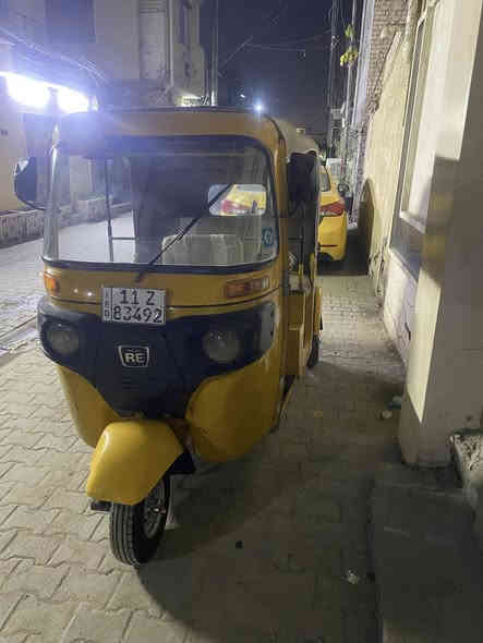 السلام عليك تكتك موديل 2020شهر12يعني محسوبه 21تكتك ضربتهه بالغد اليمن فقط ويرادله ترتيبات بصيطه وبيهه خياسات بالدوس بسيطه ما معمره 
السعر 6 و200 وبيهه مجال 
***********
مكاني بغداد الشعله
