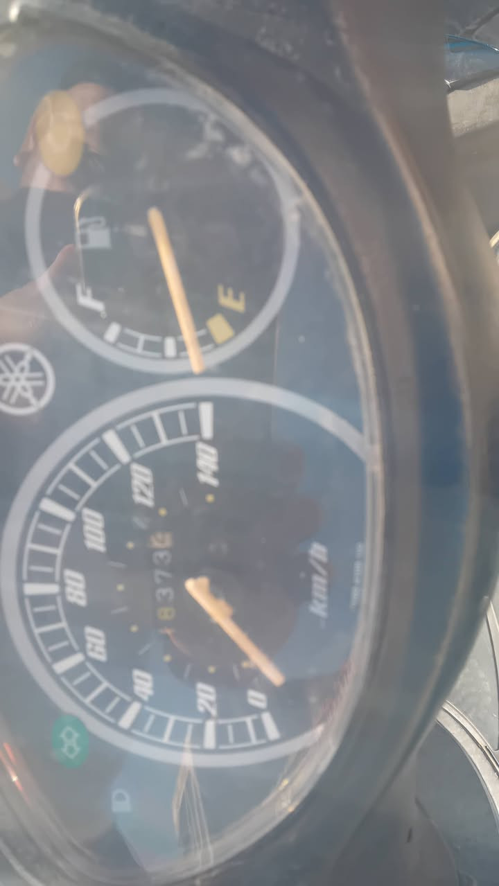 لكزز للبيع رنبه ماشيه ١٨ الف مال جناي مداريه بانزين محسن ودهن امزويل ب 525 وبيه مجال شي قليل بكاني زيونه 
***********
