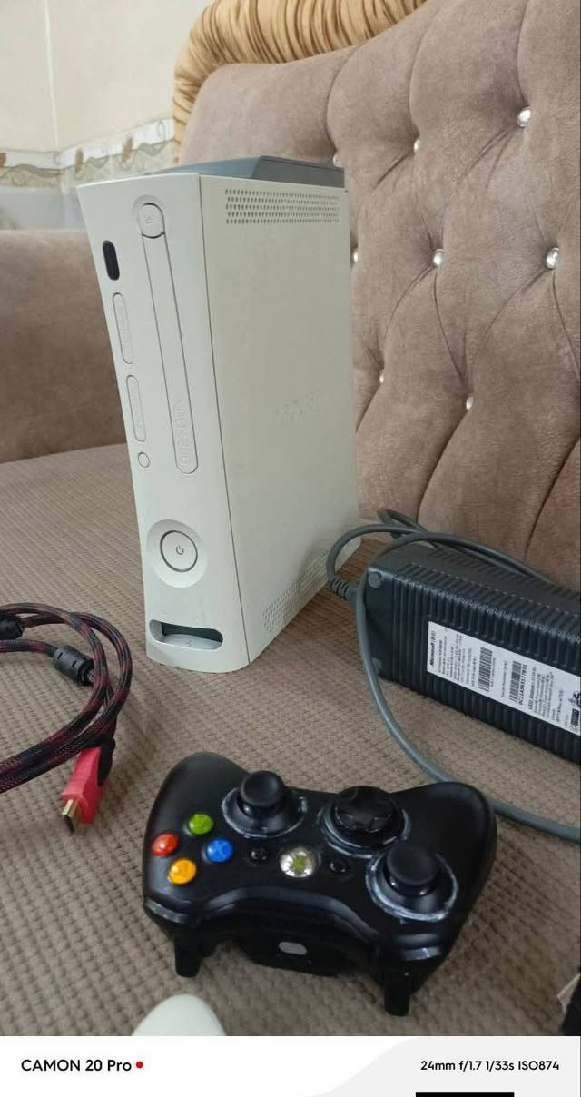 جهاز اكس بوكس 360 نظيف جداً يشغل كراند 5 وبيس 2025 وهواي العاب للبيع السعر 90 وبي مجال بسيط


**إذا كنت صاحب هذا الإعلان وتريد حذفه لأي سبب، رجاءا أرسل رسالة إلى الدعم الفني**