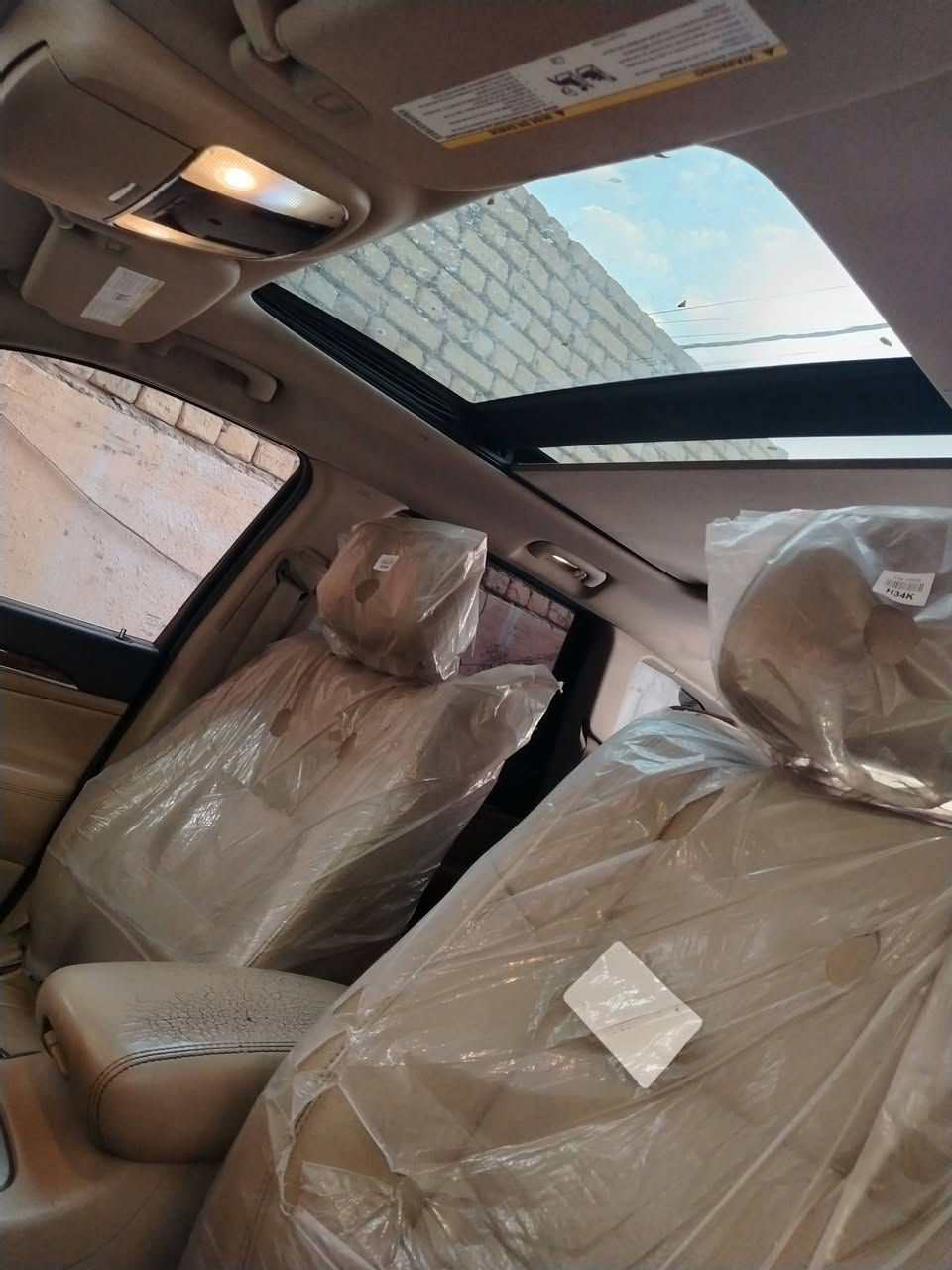 سلام عليكم
Jeep Laredo2️⃣0️⃣1️⃣2️⃣LIMITED
جيب لاريدو 12 لمتد 4️⃣❌4️⃣
 وارد أمريكي
محرك 3600
كشنات تدفئه
تبريد قطعتين
تحكم ستيرن جهتيت
سقف بنرامه
شاشه كامره
مضخم صوت
وضعيات قياده
فتحت سقف
رقم سليمانيه مميز
سيارة جاهزه خير من الله
فقط بيها قطع كلير بابين وجاملغين امامي وبنيد
يعني 5قطع كلير
السعر 160 بيها مجال للطيبين

*********** للأتصال او مراسلة الصفحه
