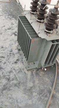 السلام عليكم محواله  حجم. 100مستخدمه موسم واحد  يعني نضيفه حيييل.   البيع  السعر  والستفسار *********** المكان صلاح الدين الشرقاط سديره
