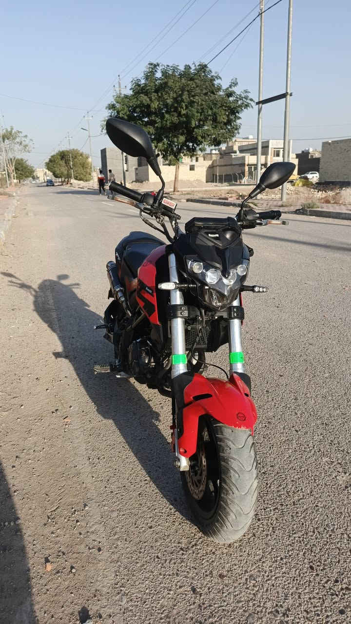 السلام عليكم
دراجة بنلي 135 مرقمه بغداد جديد مصرالي شهرين من كملتها بأسمي تحويل ثاني يوم صالنصه رياضي وكاتم نضيفه كلش ماشيه ٣٥ الف دهن اصلي وبانزين اخليلها محسن اي خلل مابيها امانة الله الدراجه حلوه واقتصاديه وين متريد توديك 
. 
. 
رقمي / *********** بي واتساب راسلني وانطيك سعرها وتدلل ❤🤝
