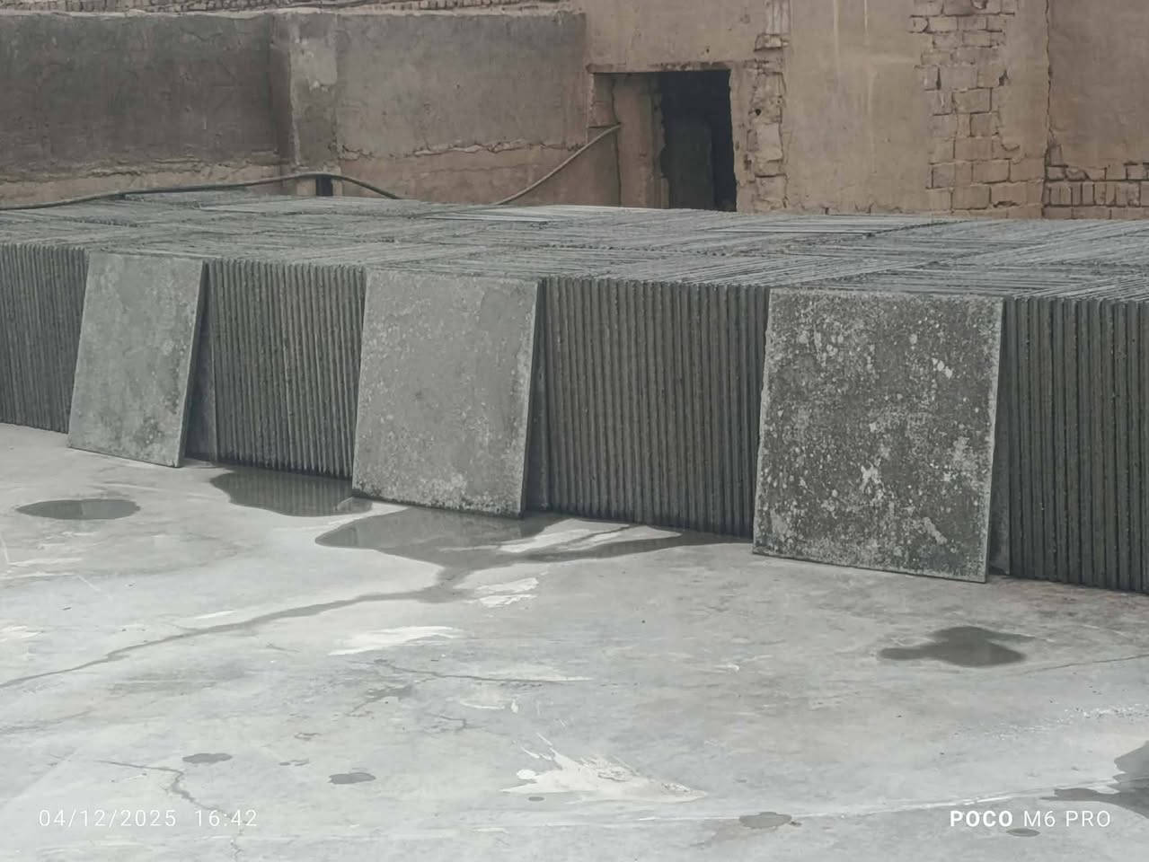 السلام عليكم شتايكر 80 في 80 وشتايكر 50 في 50 واصل لباب بيتك شقل درجه اولى وعشرط العنوان السماوه حي الصناعي للأستفسار الأتصال برقم ***********
