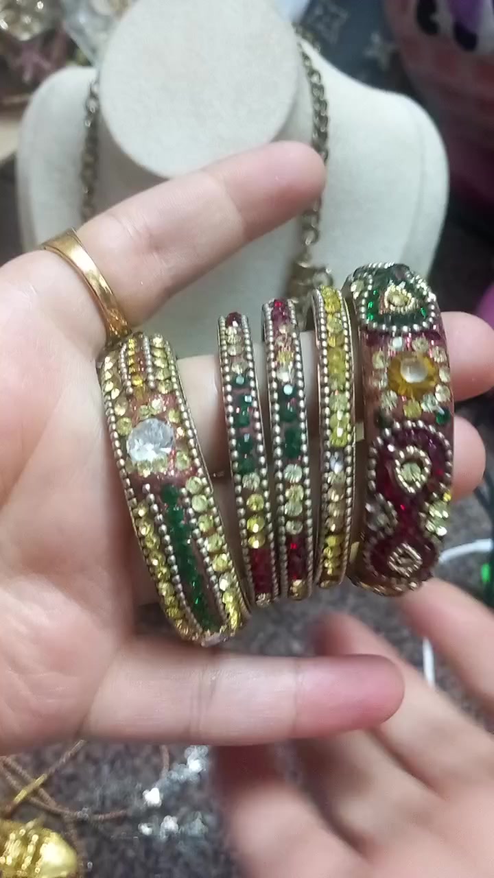 متوفر اكسسوارات مفرد بالة درجة أولى #للجميع


**إذا كنت صاحب هذا الإعلان وتريد حذفه لأي سبب، رجاءا أرسل رسالة إلى الدعم الفني**