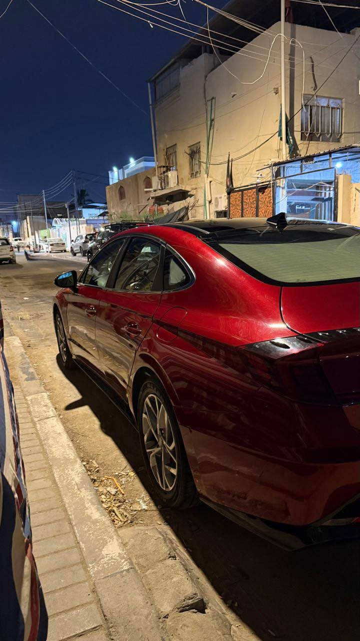 سوناتا 2023 sel مرقم بصرة 
تحويل مباشر للمشتري
 وارد امريكي 
حادثها جاملق وبنيد مبدل اصلي 

محرك 2500 المرغوب 
المواصفات 
نقط عمياء 
رادار امامي خلفي 
تحديد مسار 
مثبت سرعه 
اربع وضعيات قيادة 
بانوراما 
بصمه 
شاشه جبيره 
عداد دجتل 
كشن السائق كهربائي + تدفئة كشنات اماميه 
تبريد قطعتين 
هاند بريك بصمه 
اوتو هولد 
السعر170  وبيها مجال بسيط
*********** البصرة, العراق

