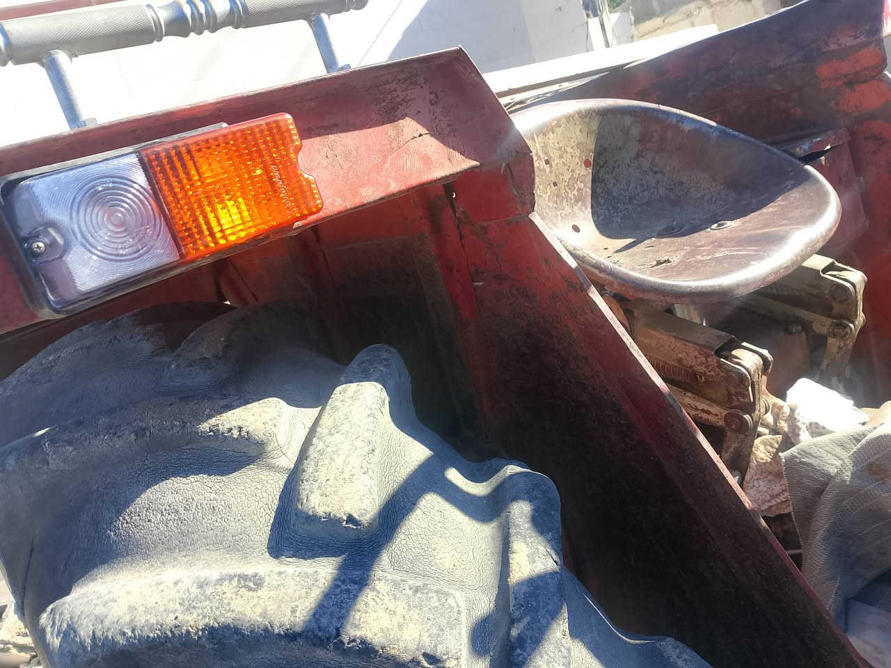 مكينة عنتر 90
بو فروشتن به شرط
ناونيشان/ كلار
***********
