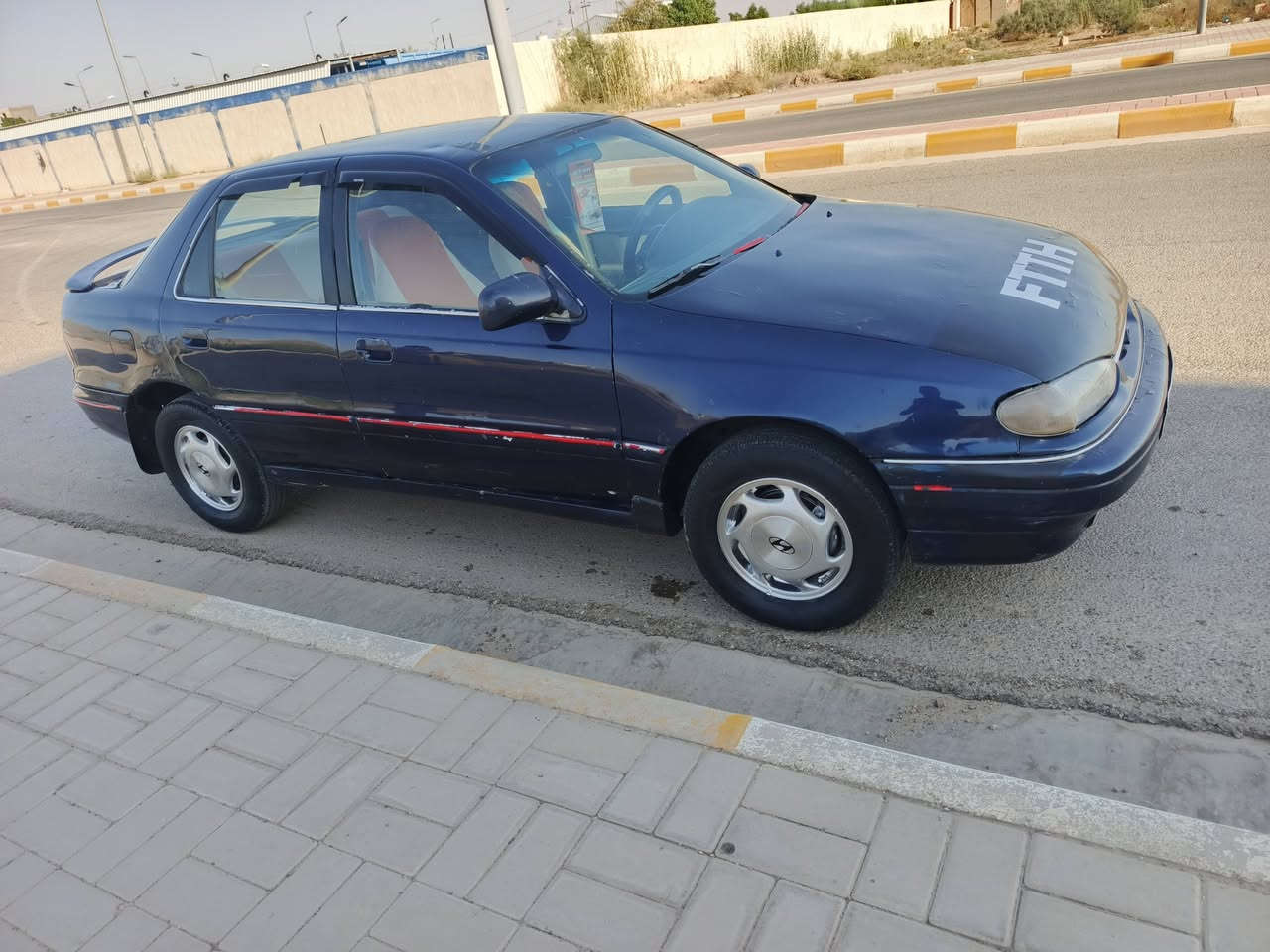 للبيع الانتره دمعه موديل 94 رقم انبار انكيلزي السياره جاهزه محرك كير صدر كله جديد محرك مفتوح كير عادي مكاني الرمادي  للاستفسار ***********
