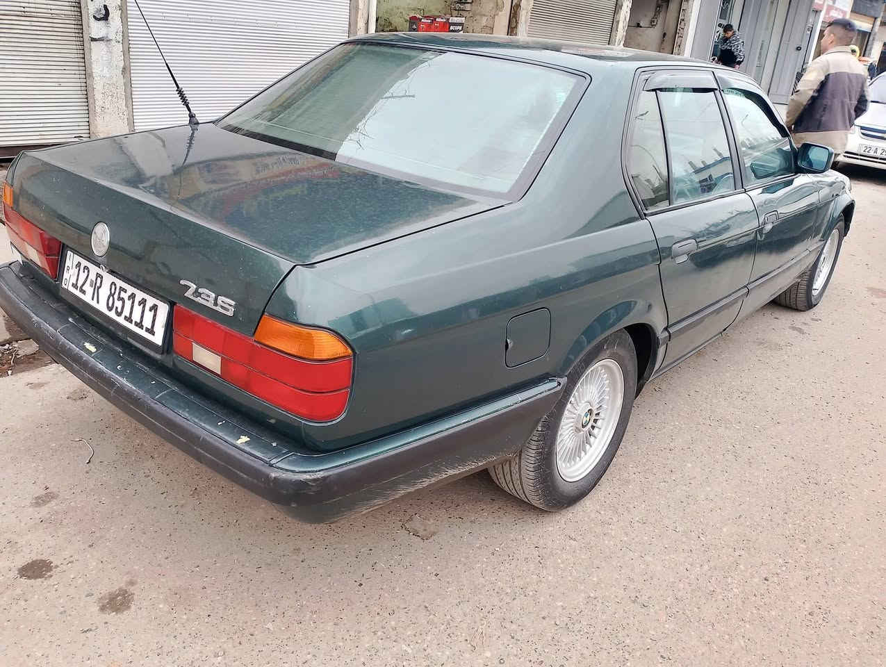 السلام عليكم
بي ام دبليو 🚗 
حجم 735👋
موديل 1990✋
رقم نينوى اوربي 🙋 سنويه وهزه جديده 🙋 
كاربون بانزين ⛽ شرط الوكالة والتحويل 🙋 
اني الشرعي 👋 
تبريد ثلج 🥶 مكيف الهواء 
طخم تاير طخم امامي خلفي جديد 👋 
💎 السياره فول مواصفات 
📢 ظررها مصبوغة عام جماليه فقط وبدون دواخل 
🛑 #السعر 60 وبيها مجال قليل 
***********
