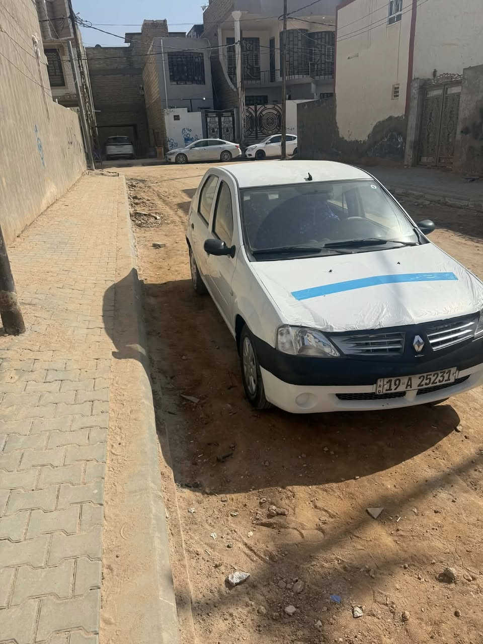 سلام عليكم رينو ٢٠١٠ سياره مكفوله كفاله عامه بيع مراوس ٤٥ وبيه مجال ***********
