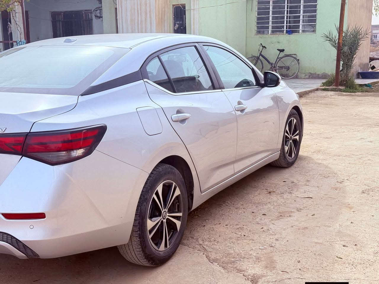 نيسان سنترا
موديل 2021 

 مواصفات sv

1- بصمه تشغيل بصمه ابواب 

2- رادارات جانبي امامي خلفي  

4- حساسات امامي خلفي 

5- كامره دواره 

6- توقف ذاتي 

7- تحديد مسار 

8- مثبت سرعه

9- مانع الانزلاق 

10- شاشه كبيره 

11- ثلاث مخارج 

12- ثلاث انضمه قياده 

13- ايكو و عادي و سبورت 

14- كشافات ضباب امامي خلفي 

15- حساسات و هيترات مري 

17 - ستيرن رياضي D

18- شاشه كاربلاي

19- محرك 2000 دوش وسيارة اصل ياباني 

مكان سياره شرقاط 

السياره جاهزه كلش حلوه 

رقم  كركوك معوقين

للاستفسار الاتصال على ‏‪***********‬‏
