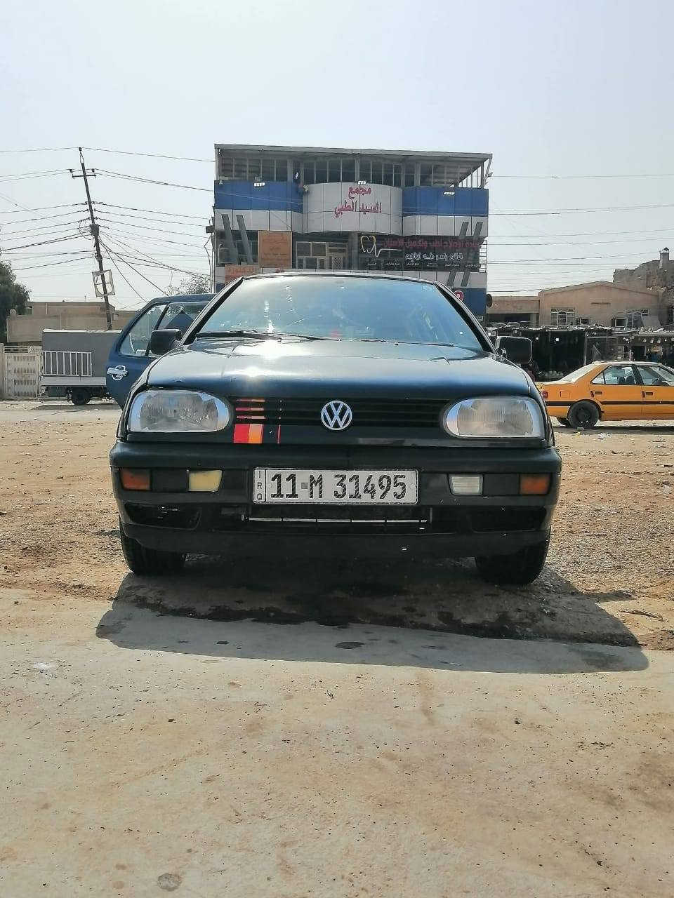 سلام عليكم سياره نوع كولف نفخ مديل 1993سياره جاهزه من كلشي مكينه كير حداديه تخم تاير تبريد دواخل بل جيس مسجل بلاد اربع سماعات مضخم منضومه حماوه جديده راديتر جوينات يعني انسه حماوه داخل مطعم صاج سنتر لوك تتقفل عن بعد صبغ جديد بدون ضربه تراي وين ميعجبك كشنات جلد سياره نضوفه وحله من صور اوبل عافيه عل تكون من نصيبه السعر 45بيه مجال *********** مكاني بغداد
