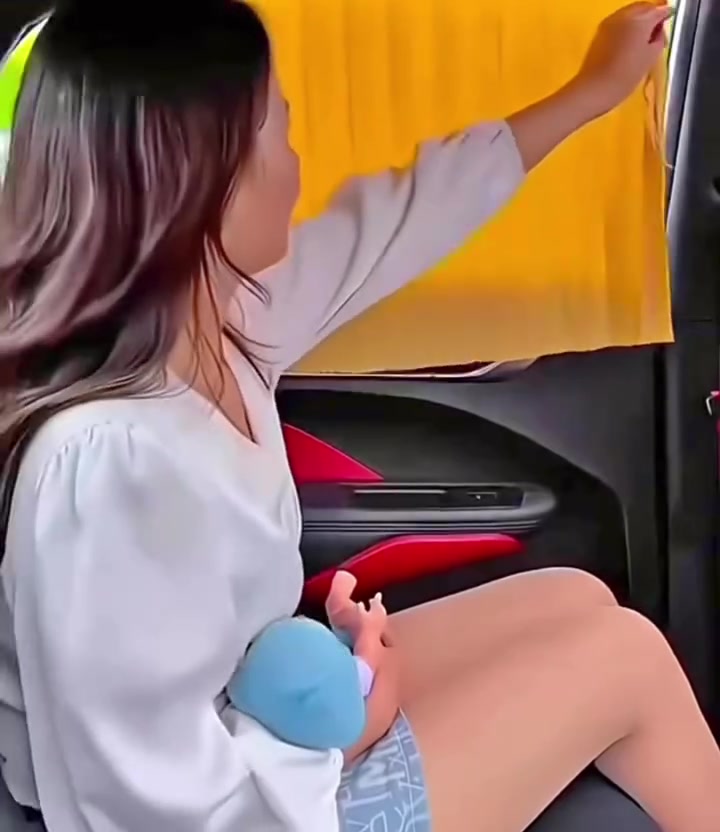 سلاو هاوریان  عەدەدیکی کەم بەردەستە بۆ ئەم پەردانە. بە ڕەنگی ڕەش بەردەستە.  ٢٥ سنتم پانە 
٢٥ سنتم دریژە.    شوین کەلار.   هەرکەس دەیەوەیت. لەریی تیلگرامەوە پەیوەندیم پیوە بکات. بیت بۆی ***********
نرخی ١٨ هەزارە
