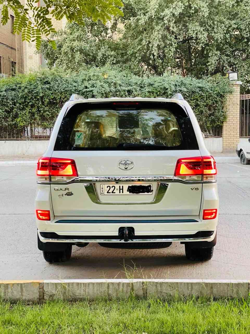 السلام عليكم سياره لاند كروز للبيع 2016V8. 4600سياره مكفوله من الضربه والصبغ بيها بي دي ار ثلاث اماكن صغيره وبارد بالصندوق كير محرك مكفول من الفتح هزه وفحص وسنويه جديده باسمي تحويل ثاني يوم او وكاله سياره ماشيه 154حقيقي سياره نظيفه جدا رقمي *********** السعر 455 $ وبيه مجال لشراي بغداد, العراق
