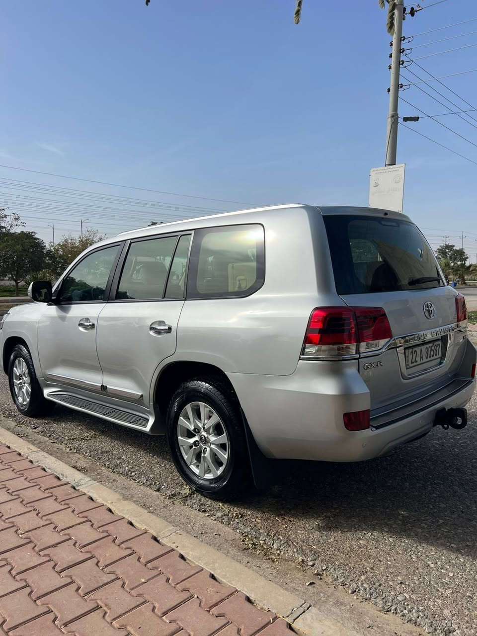 للبيع لاندكروزر گاز
2015 محدثة داخل و خارج 2016 

مكينة V8 

لايتات + بك لايتات + عطر امامي + باب خلفي + ويلات  وكالة مال تفصيخ 
طخم تاير جديد 
سنوية و رقم جديد 

سيارة احلى من الصور 

العنوان : اربيل

للاستفسار و المعلومات ***********
