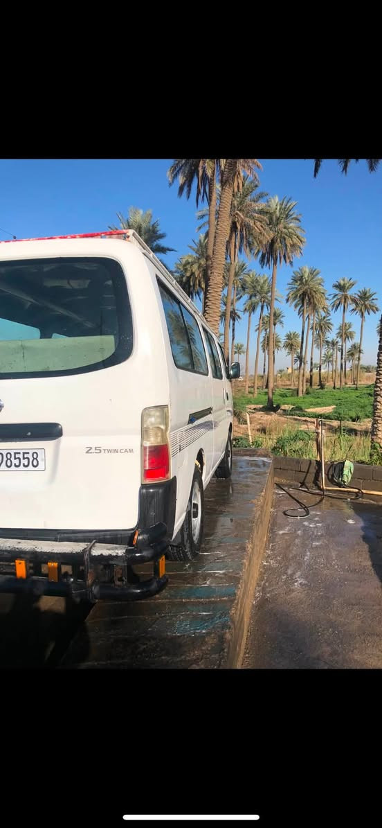 السلام عليكم نيسان ٢٠١٠مكينة كير اكسل خير من الله سيارة شوفت العين بالواقع احلة من الصور بيها صخات بصيطة شرط تحويل مكان سيارة بغداد الدورة 
***********
