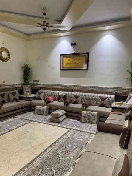 السلام عليكم بيت طابقين ركن  للبيع

منطقة الزراعه قرب بيت المحافظ  
المساحة ٣٢٠  متر
شارع ١٥ متر
السعر ٤٢٥ مليون قابل للتفاوض 
طابو صرف

كلدور  استقبال ٥*٩ وصاله وغرف نوم ٢ ومطبخ حار بارد وحمام الأرضية مرمر الطابق الثاني ٣ غرف نوم وصاله وحمام 

للمزيد من التفاصيل
 يمكنكم زيارة مكتبنا مكتب العين العقار ع شارع 40 مدخل الصوفيه الثانية 
او الاتصال على الارقام التاليه 
***********
***********
***********
