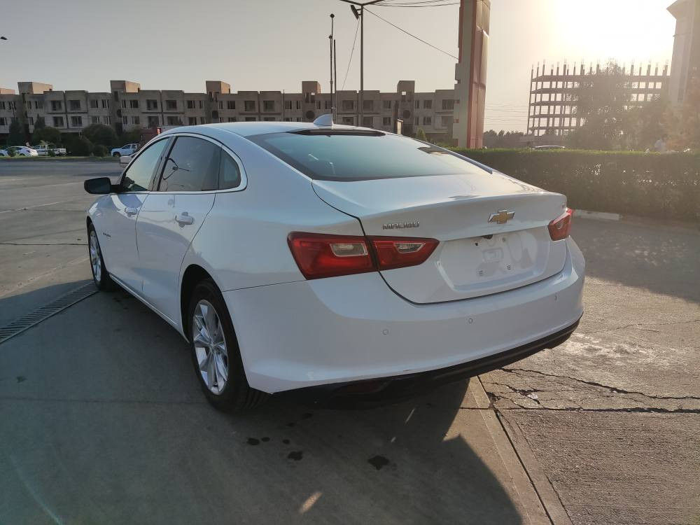 ماليبو 2025 LT

ضررها جاملغ خلفی، ايرباكات تکمة طاكة فقط، لايتات و راديتر كلها بلادي.

كشن کهرباء و تدفئة، شغال، تحديد سرعە و رادار، بریک بصمة ویدات بصمة، تبرید قطعتین.

ماشية 5 الف ميل فقط
السيارة باربيل و تترقم شمالي.

سعر جوة السوك

ماليبو 2025 LT 

یەک چاملغی دواوەی سبوغە.
تەنها ئێرباگی شانی تەقیە.
ڕادێتەر و لایت هەمووی بیلادیە.

کوشن کارەبا و هیتەر، شغال، تحديد سرعە و رادار، خەتی جادەی، شاشە ئایپاد، برێک بەسمە و ٤ دەرگا بەسمە، تبرید دوو پارچە.

تەنها 5 هەزار مایل ڕۆشتووە. 
ڕەقەمی نەشکایە دوو مانگی لەگەڵە.

نرخ خوار بازار أربيل, العراق


**إذا كنت صاحب هذا الإعلان وتريد حذفه لأي سبب، رجاءا أرسل رسالة إلى الدعم الفني**