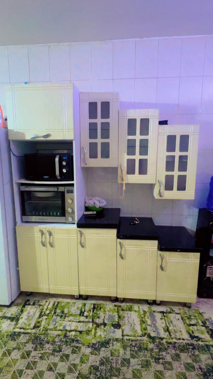 كاونتر تركي mdf مع طباخ اصلي الكاونتر مو المنيوم كلة خشب وكلش جديد البيبان جديدة فقط يحتاج تنظيف الله شاهد فصلتة ب 7 ملايين اريدة ب مليون ونص هو والطباخ  مكاني بغداد حي الجهاد ملاحظة الكاونتر كبير وعبارة عن قطع يمكن تركيبها حسب الرغبة بغداد, العراق


**إذا كنت صاحب هذا الإعلان وتريد حذفه لأي سبب، رجاءا أرسل رسالة إلى الدعم الفني**