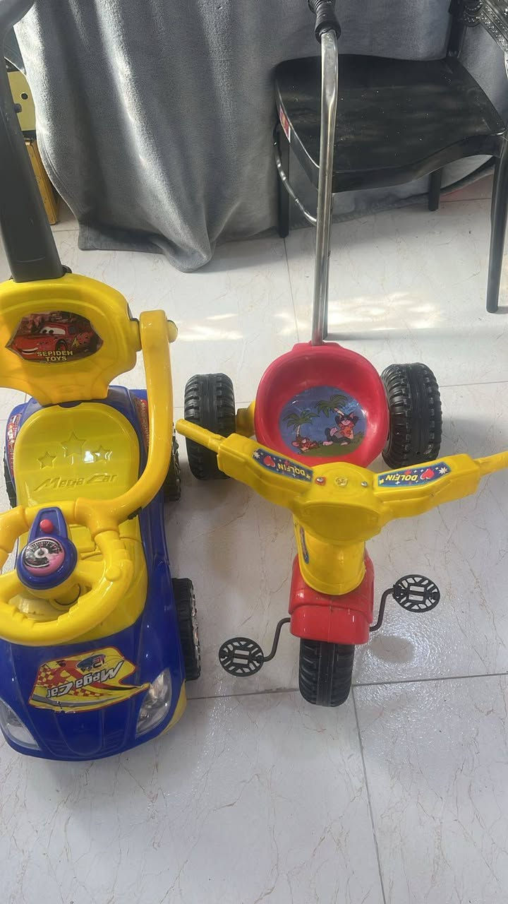 كرسي ٣٠ الف
الاوتي ٢٠ الف
بايسكل ١٠ الاف
سياره ١٠ الاف
غراض للبيع اليشتريهن هذا الرقم ***********
