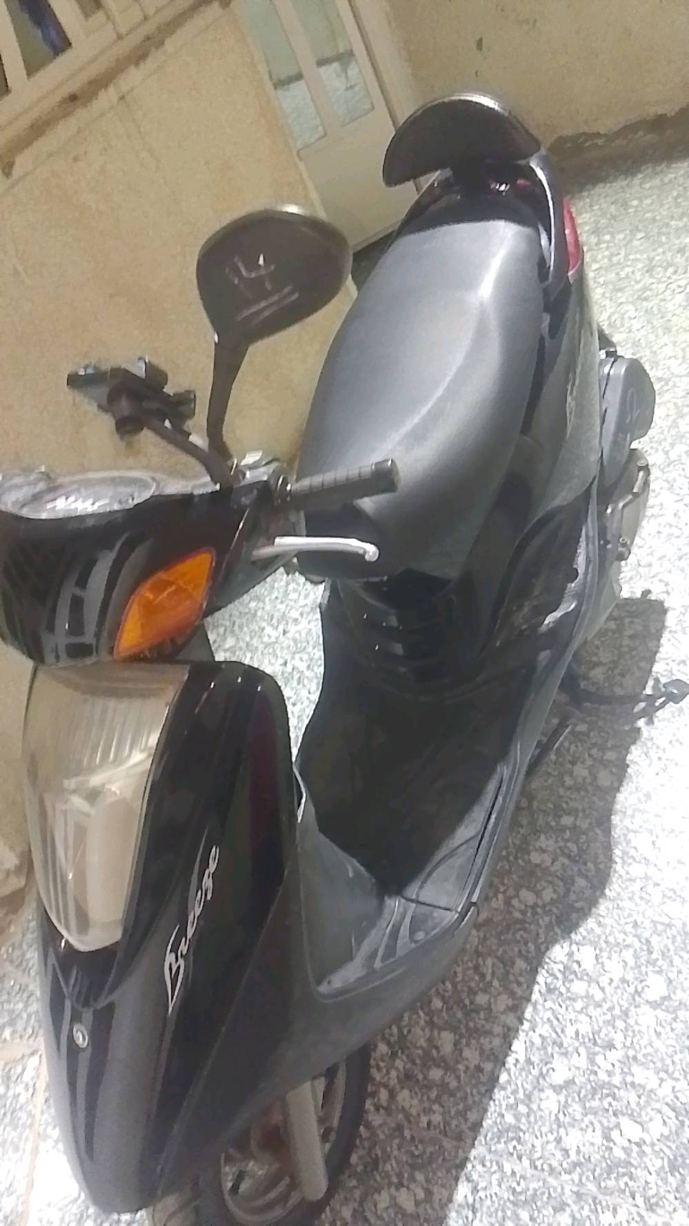 دراجه بريز اشاير نكره سلف هندر قبق مال صلنصه واكع مكينه تخبل بيها تعال شوفها بعينك دهن جديد لبرحه بدلته ودراجه مطالع بيها لمحل ورجع بيها لبيت  اتصل بيك خير وتتلل السعر 550 بيها مجال حك جيه