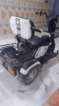 دراجه شحن مال معوقين للبيع السعر650الف رقمي07810656174