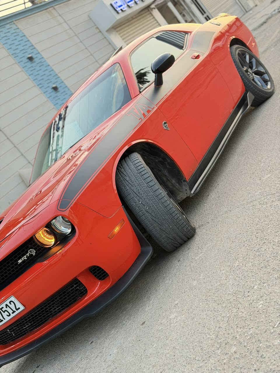 دوج جارنجر جيتي بلاص فول لاخير2023
الموصفات 
ستيرن كهرباء 
خزن ميموري 
كشن حضن كنتارة وجلد 
تدفئة كشنات +تبريد +تدفئة استيرن 
مري تعتيم 

رقم شمالي  
السيارة نقص برغي ما بيها على وضع الشركه جديدة جداً كارتون
لون مميز برتقالي 
حادث جاملغ وبنيد سطحي بدون دواخل نهائي السيارة كفالة حتى من البارد   
عليها برمجة مصطفى ايكل 
 

*********** 
مكاني بغداد
ماشية 9 الف
