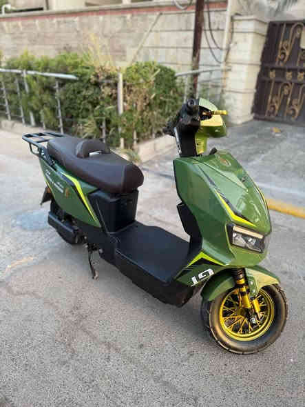 السلام عليكم عندي درجة شحن بيع جديد درجة بطاريه جديده 6 2025 مكان بغداد حي العامل  السعر 750 شراي تصل رقم *********** بيع او تراوس
