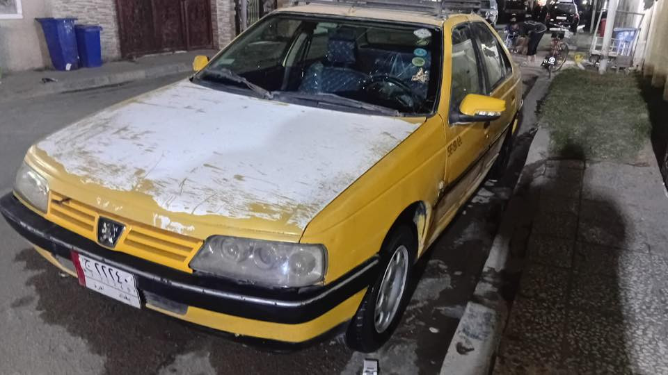 السلام عليكم بيجو 405 glx موديل ٢٠٠٩
دواخل كله جديد ومرتبه 
رايدها ب٢٧ وبيها مجال. 
ملاحظة ( المكينه بيها تبخير)
مكاني بغداد الدورة
***********
