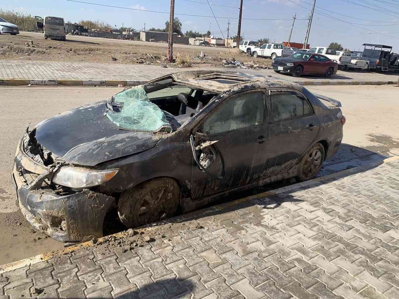 بعد الحب والاحترام لكم احبتي 
حفظكم الله وأبعد عنا وعنكم كل مكروه  
سيارة للبيع / كورولا مديل ٢٠٠٩ امريكي الحادث القديم جاملغ خلفي فقط 
محرك كير يعمل رقم بغداد تحويل مباشر مكان السيارة واسط 
استفسار اكثر 
***********
