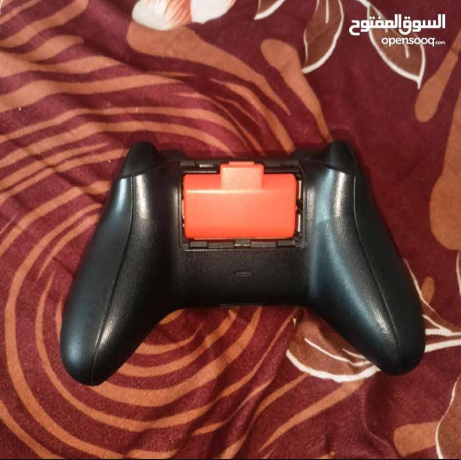 اكس بوكس وان
ملحقات كامله
وياه يده مال سيرس 
وا يو بي اس نضيف ما مستعمل هواي 
السعر 160


**إذا كنت صاحب هذا الإعلان وتريد حذفه لأي سبب، رجاءا أرسل رسالة إلى الدعم الفني**