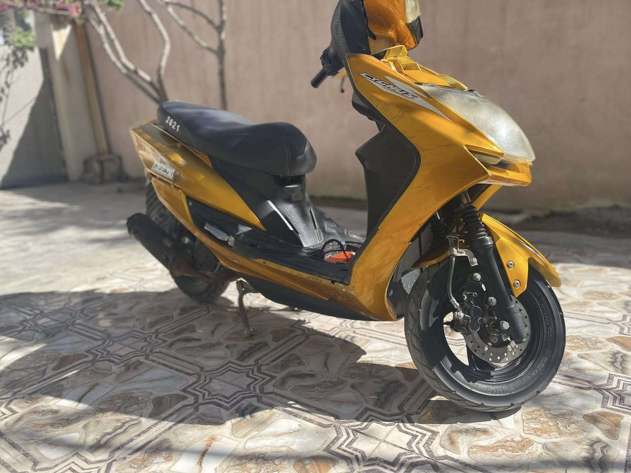 سكنس ٢٠٢١ للبيع بسعر ٣٠٠وبي مجال  الي ايريد يتواصل  هاذا رقمي ***********
