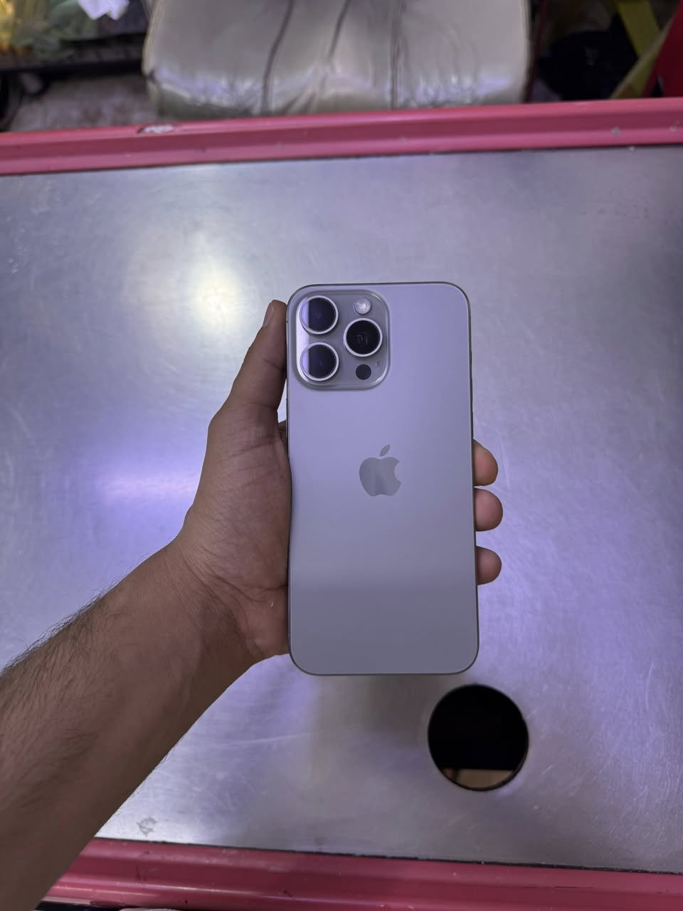 🔥 للبيع iPhone 15 Pro Max 🔥

📱 السعة: 256GB
✨ الحالة: ممتازة جداً ونظيفة
🔋 نسبة البطارية: 86%
✅ الجهاز شغال بدون أي مشاكل

📦 الملحقات:

* شاحنة أصلية
* الكارتونة الأصلية

💰 السعر: 1200

📍الموقع: بغداد_الزعفرانية

للمهتمين التواصل -***********
