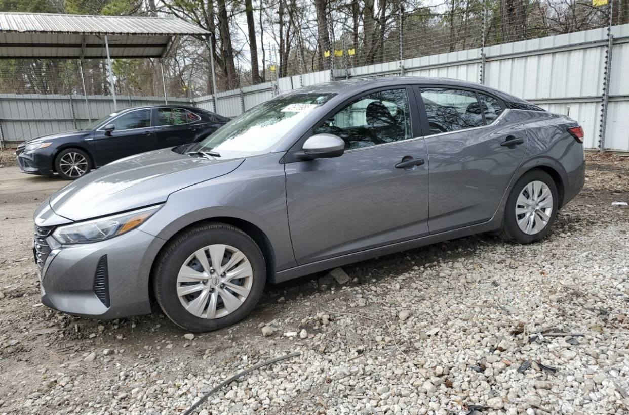 السلام عليكم 
سنترا S 2024 
مكينه 2000
 السياره بااسمي  رقم سليمانيه تحويل مباشر 
مواصفات s بصمة تشغيل
شاشة ايباد تدعم كار بلي
كامرا خلفية دواره 
حساس خلفي 
رادار امامي خلفي جانبي 
فول تحكم استيرن جهتين
كروز سرعه وتحديد مسار قيادة آليه
توقف ذاتي 
نقاط عمياء 
ماشيه 30 ميل 
السياره كلين بدون حادث مكفوله كفاله عامه صور الحادث بالمنشور ...
للاستفسار الاتصال 
*********** بغداد, العراق
