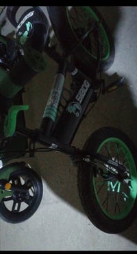 للبيع بايسكل  حجم ١٦ السعر ٣٠ وبي مجال للأتصال ٠٧٩٠٣٨٤٢٧٤٧ واتساب أو م...