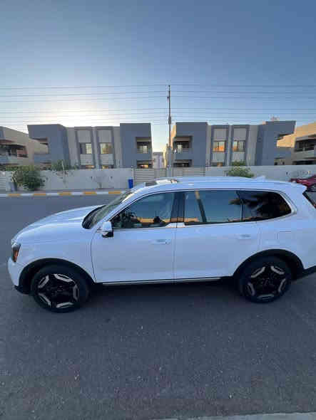 السلام عليكم كيا تيلورايد 2023 وارد امريكي
Kia Telluride EX 2023  3.8L

رقم بغداد بأسمي

المسافه المقطوعه : 23 الف ميل  
          حجم المكينه : 3800    6 سلندر
           حالة الايرباك : دشبول + دركه
الضرر : جاملغ وبنيد بدون لغد بدون شاصي رقم الشاصي بالمنشور
   
الموصفات 
1. تشغيل عن بعد 
2.تحكم تبريد منفصل.
3.لايتات لد
4. بصمه وفتحه
5. كشنات جلد تدفئه وتبريد
6. اوتو سايد بريك. 
7. بصمه 
8. رادار امامي+خلفي. 
9. رادارات جانبيه
10. تو ويل 
11. مثبت سرعة تفاعلي مع نظام التوقف الذاتي
12. حساسات خلفيه
13. اتو هولد 
14. اشاير بالمري
15. بكلايت لد. 
16. وضعيات قيادة عدد 5
16. فتحة سقف
17. تحديد مسار
19.عدد الصفوف3
20.كشنات منفصل vip
 

السعر : 315  وبيها مجال 
مكاني بغداد  
للاستفسار: ***********
