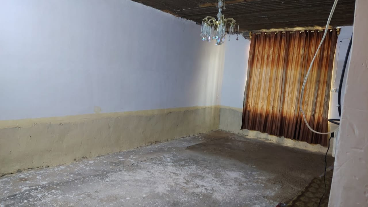 للبيع ...
دار على مساحه اكثر من 600 متر
مع قطعة اكثر 500 متر
حسب ما موضح بالصور قابل للزيادة المساحة
الدار مع القطعة رقم بالبلدية
العنوان / بروانه - قرب جامع خاشع
السعر 30 للدار والقطعة قابل للتفاوض 
للاستفسار : مراجعة المكتب او الاتصال على الارقام التالية ...
***********
***********
بأدارة : ابو مريــــــــــــم
🌹🌹🌹🌹🌹🌹🌹
