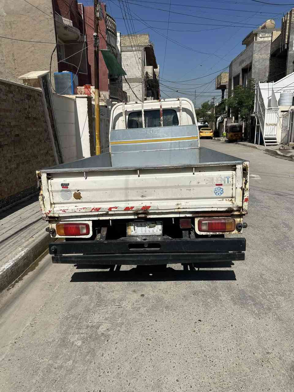 سلام عليكم
سياره كيا ام عيون رقم بغداد موديل 2002. ام الحاكيه مكينه 3000 كفاله شاصي وكير  تخم تاير باتري جديد بدي جديد مصلحه دوسً وتلكيطات قليله لونً حليبي مكان بغداد الشعب تحويل مباشر     للعلم ( سنويه نافذه ) اكفلكً تحويل 

السعر 76 وبيه مجال الرقم الانتصال ***********
