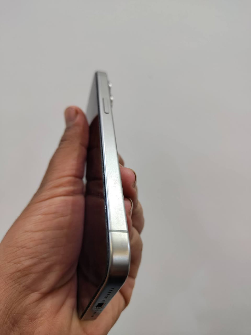 ايفون 15 برو ماكس ذاكرة 256 دبل خط  تيتانيوم جهاز نضيف كلش شخط مابي الشاصي فقط فطر شعراية بالظهر ومخليلة كفر مامبين للبيع 925 او مراوس وية s24


**إذا كنت صاحب هذا الإعلان وتريد حذفه لأي سبب، رجاءا أرسل رسالة إلى الدعم الفني**