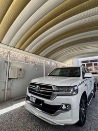 لاندكروز 2020 GXR V8 Grand Touring بسعر مناسب جوه السوك   لاندكروز 202...